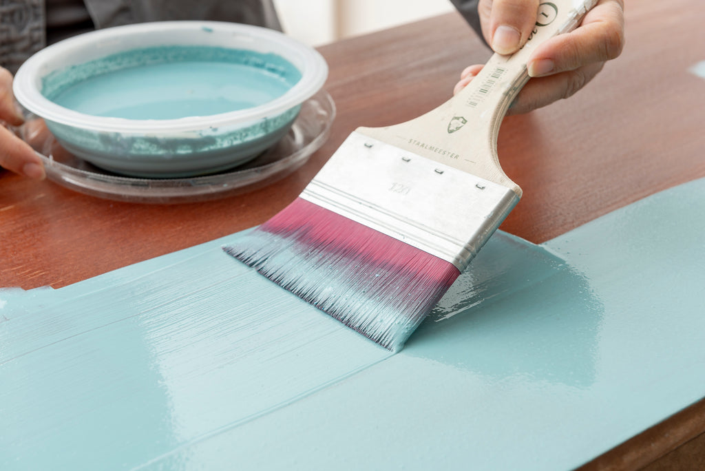 Ako dosiahnuť profesionálny výsledok: Dôležitosť technických postupov pri nanášaní farieb, lakov a olejov Fusion